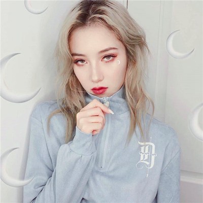 2023高冷头像女孩霸气十足(精选18张)