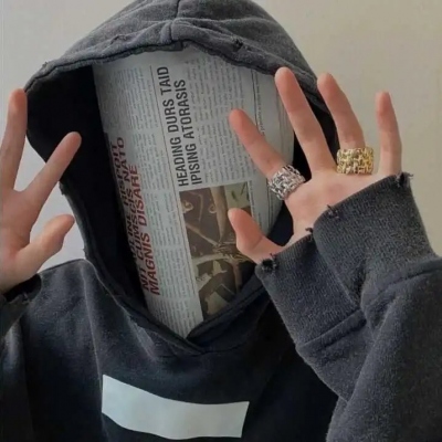 很惊艳的很好看的男生真人qq头像图片(共24张)