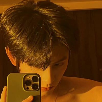 超级好看的真人男生头像(共20张)