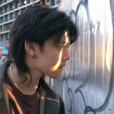 2223新款可爱男微信头像(精选20张)