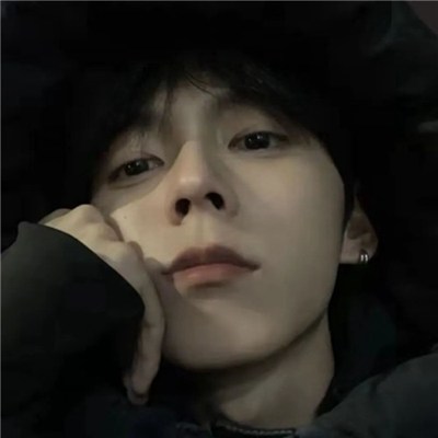 2223新款可爱男微信头像(精选20张)