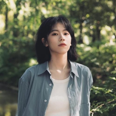 2023年最火爆的头像女生(共24张)