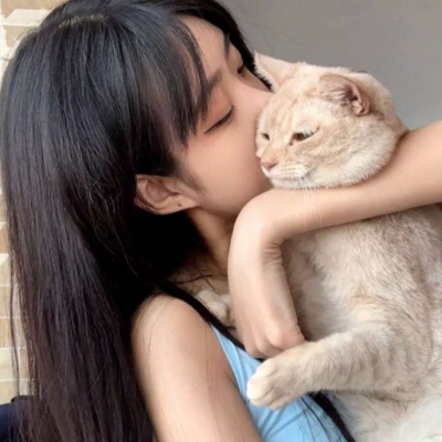 精选优质女生头像(共24张)