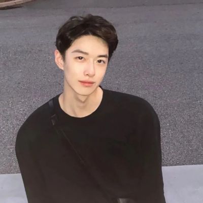 让人一眼就喜欢的男生头像(共24张)