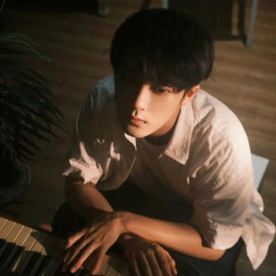 好看又耐看的头像男(24张)