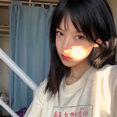 让人眼前一亮的女生头像(共21张)