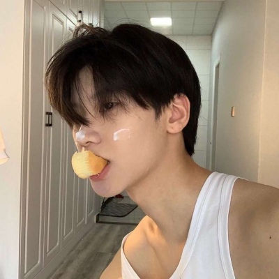 气质男头像高清正脸(精选24张)