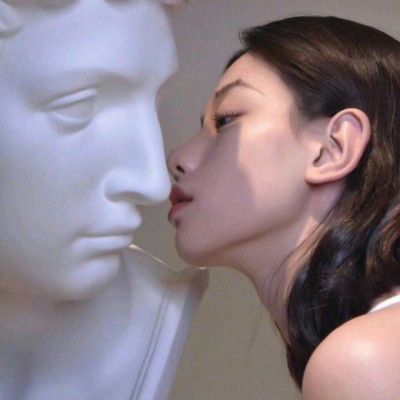 霸气高冷女孩头像图片(共24张)