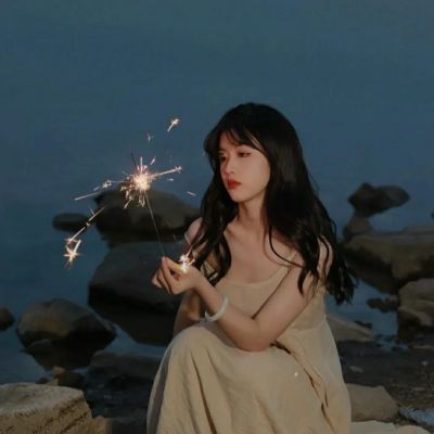 很罕见又很好看的情头一人一张(共24张)