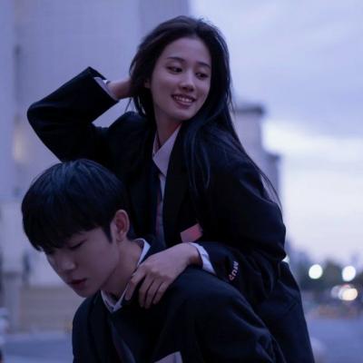 很罕见又很好看的情头一人一张(共24张)