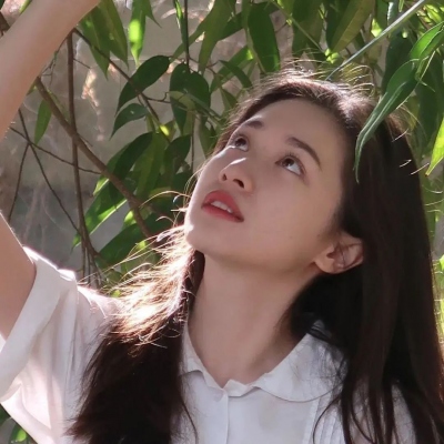 好看的高清女头像图片大全(共22张)