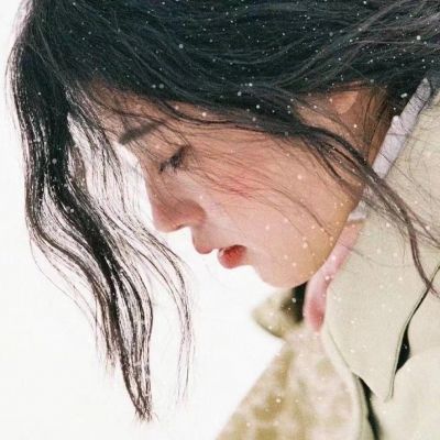 头像森系女生唯美图片(优选24张)