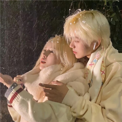 2023非常甜又恩爱的情头(精选22张)