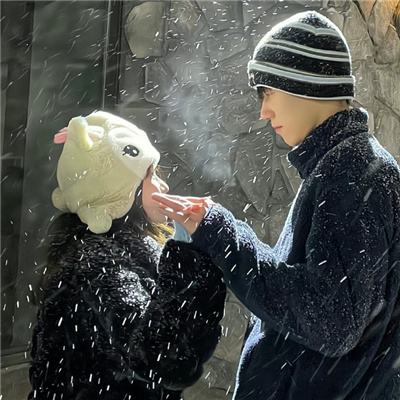 2023非常甜又恩爱的情头(精选22张)